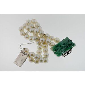 1940's Double Strand Pearl Bracelet With Jadeite Clasp In 14 Karat White Gold